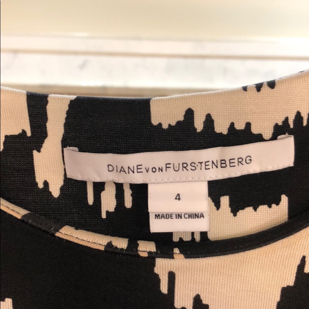 Diane Von Furstenburg Zoe Silk Dress - Picture 3 of 3